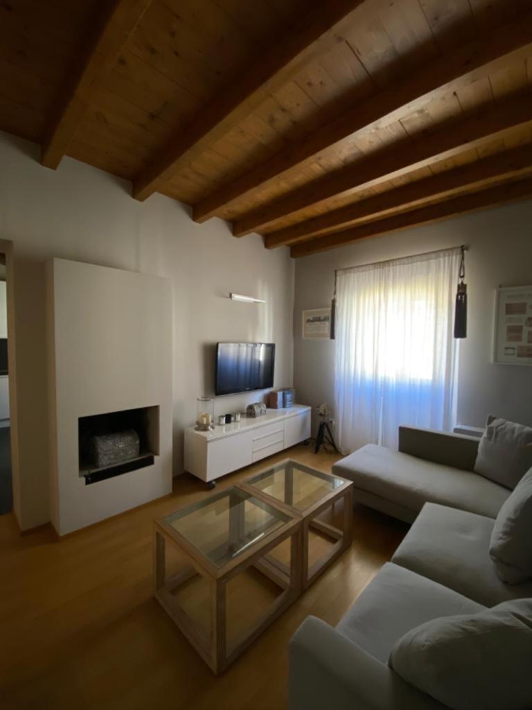 Marghera 37 Modern Milan